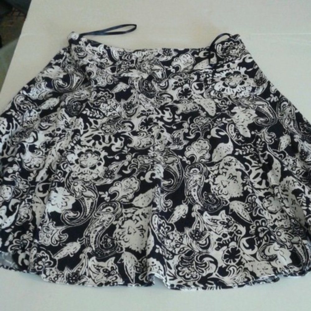 Chaps 1978 Paisley Black/White Skirt Size 10